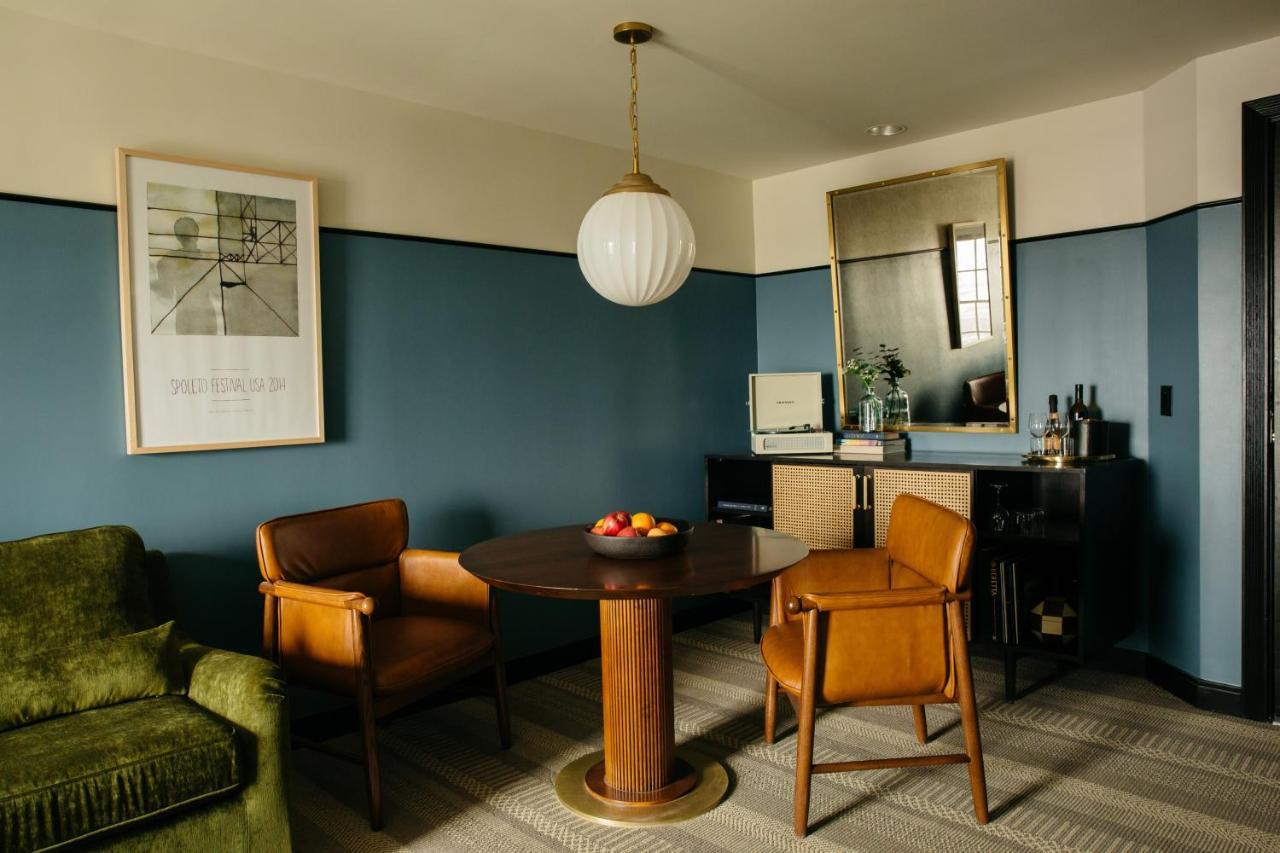 Hotel Emeline Чарлстън Екстериор снимка