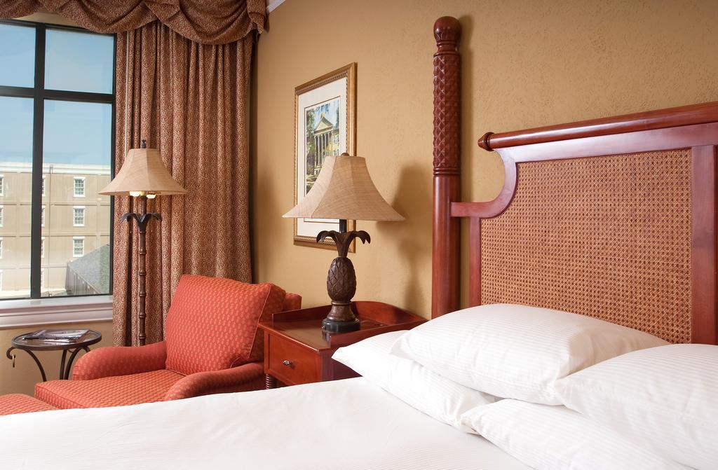 Hotel Emeline Чарлстън Екстериор снимка
