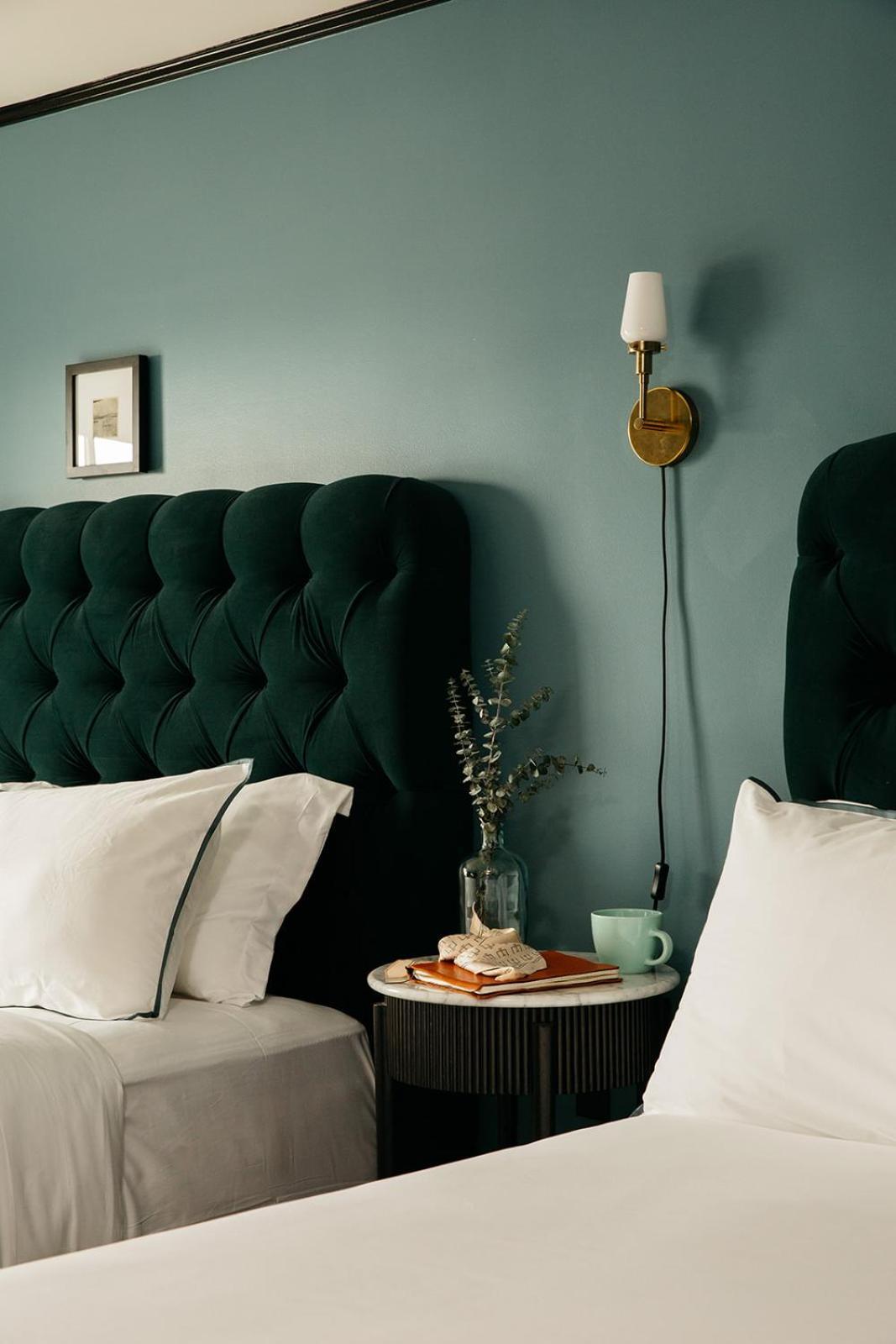 Hotel Emeline Чарлстън Екстериор снимка